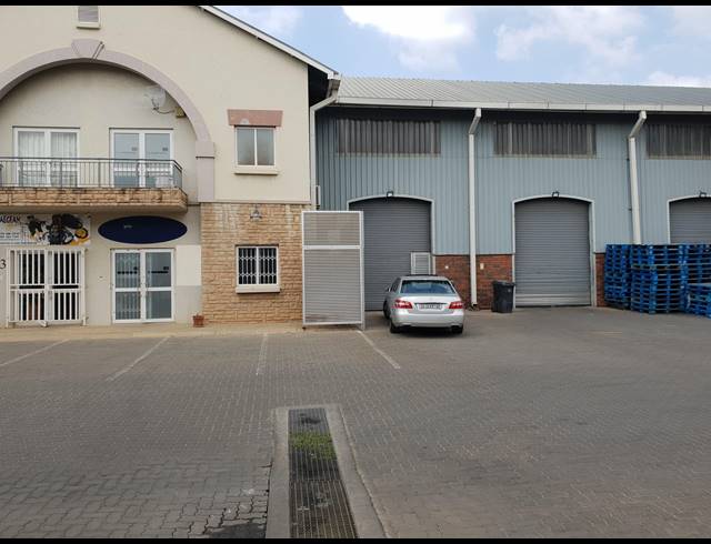 300M² WAREHOUSE SOLD IN LINBRO PARK